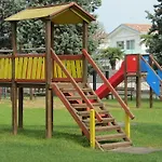 假日公园 Punta Gro 西尔米奥奈