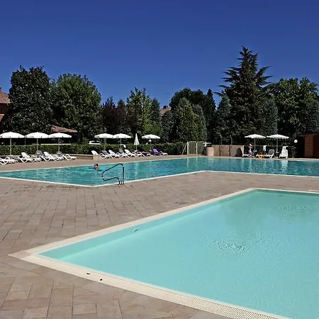 Village de vacances Punta Gro 2*