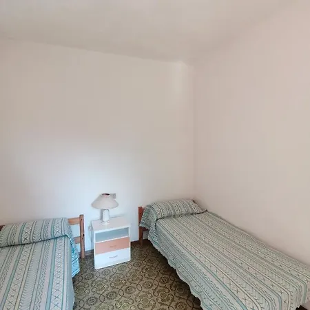 Tatil parkı Punta Gro 2*